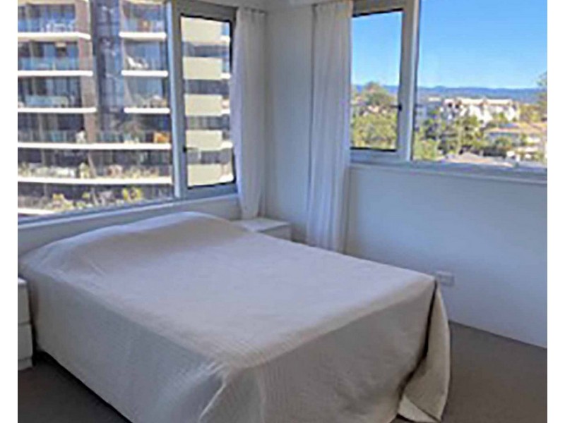 18/22-28 The Esplanade, Burleigh Heads QLD 4220
