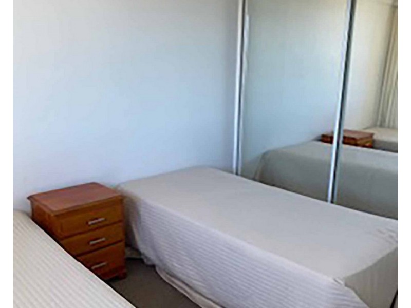 18/22-28 The Esplanade, Burleigh Heads QLD 4220