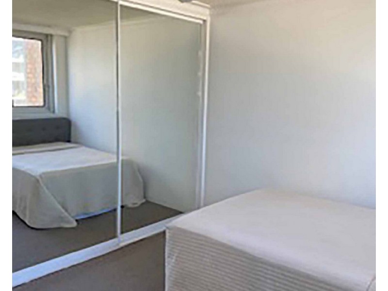 18/22-28 The Esplanade, Burleigh Heads QLD 4220