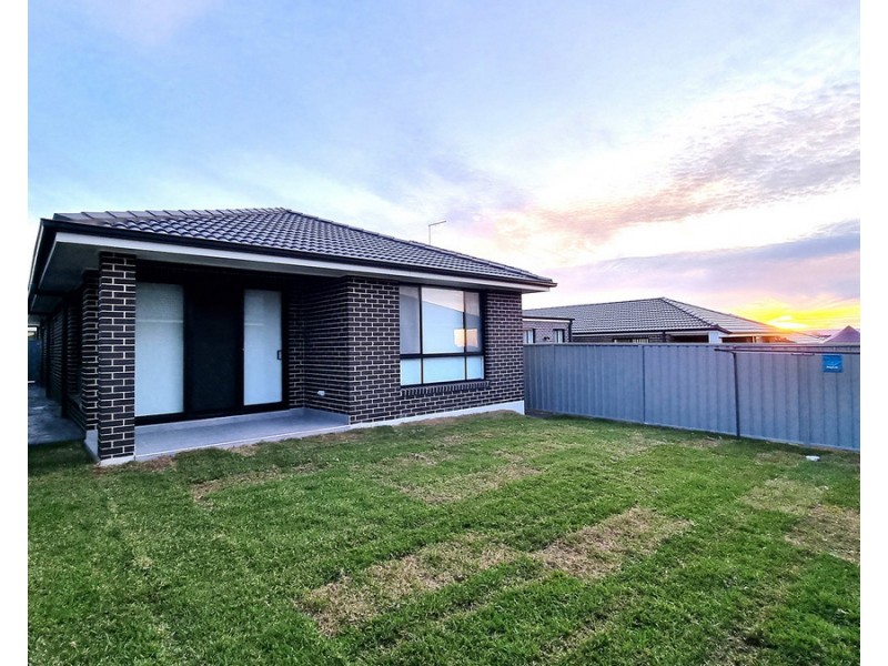 17 Cypress Pine Road, Leppington NSW 2179