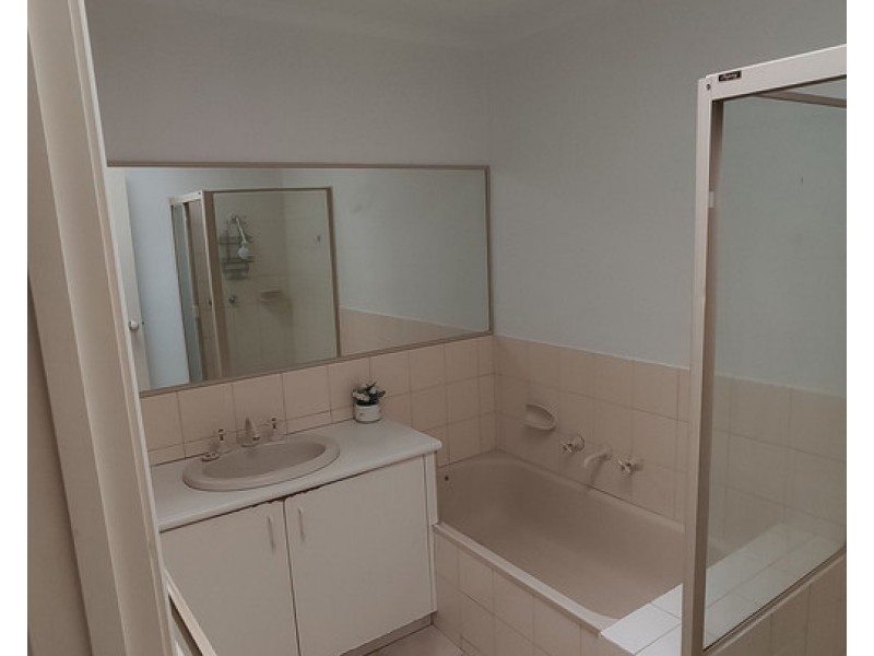 17 Huntly Street, Glen Huntly VIC 3163