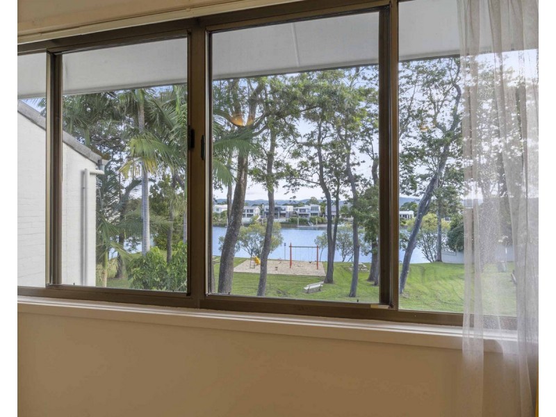 15/7 Campbell Street, Bundall QLD 4217