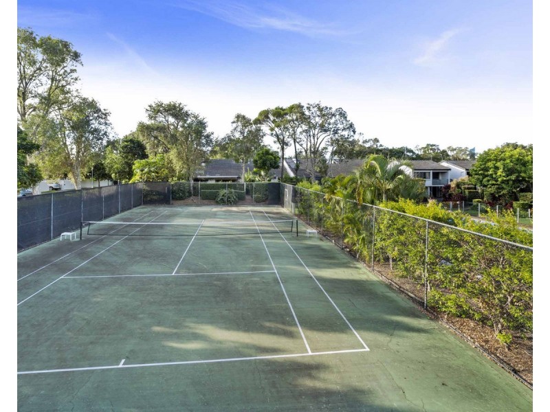 15/7 Campbell Street, Bundall QLD 4217