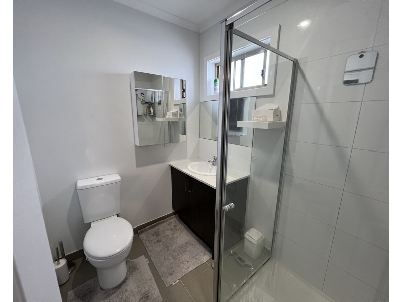 2/11 Parker Street, Werribee VIC 3030