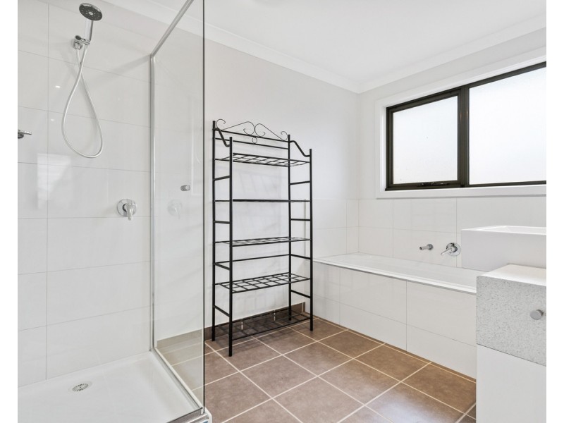 1/78 Clydesdale Road, Airport West VIC 3042