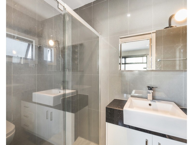 1/69 Tram Road, Doncaster VIC 3108