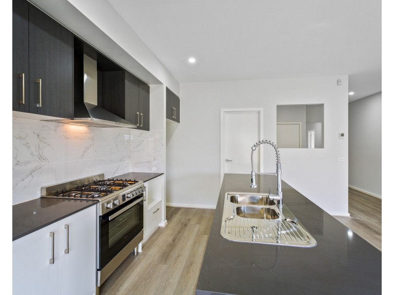 51 Reverence Drive, Rockbank VIC 3335