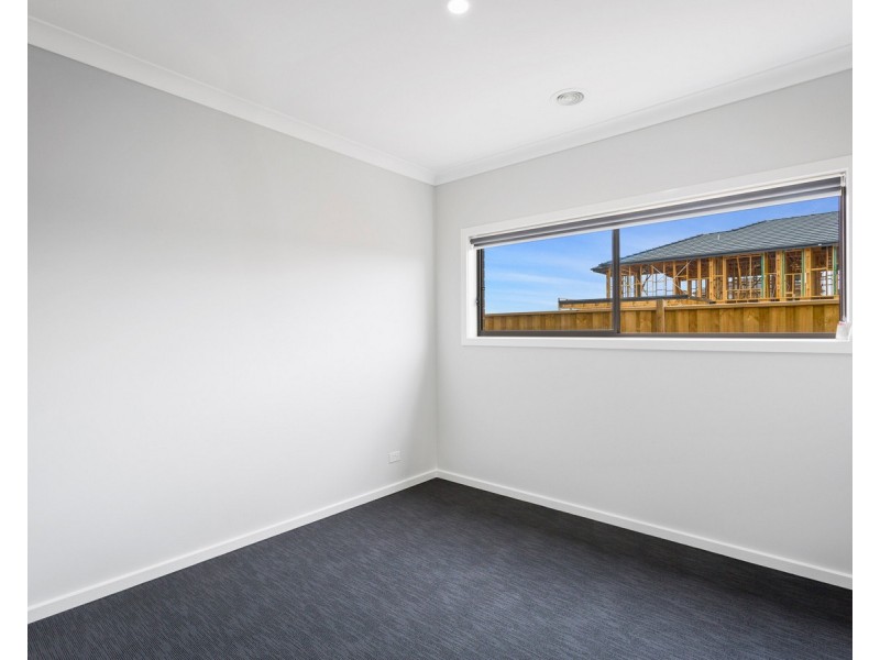 51 Reverence Drive, Rockbank VIC 3335