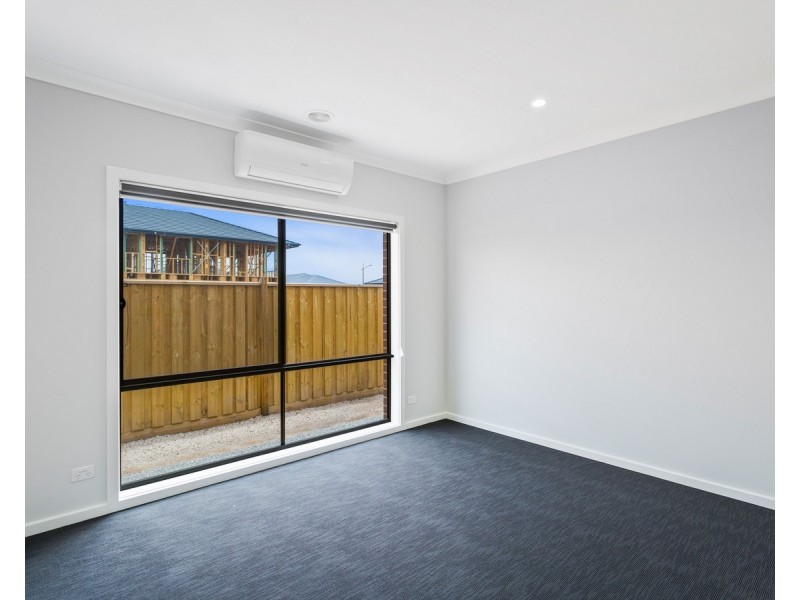 51 Reverence Drive, Rockbank VIC 3335