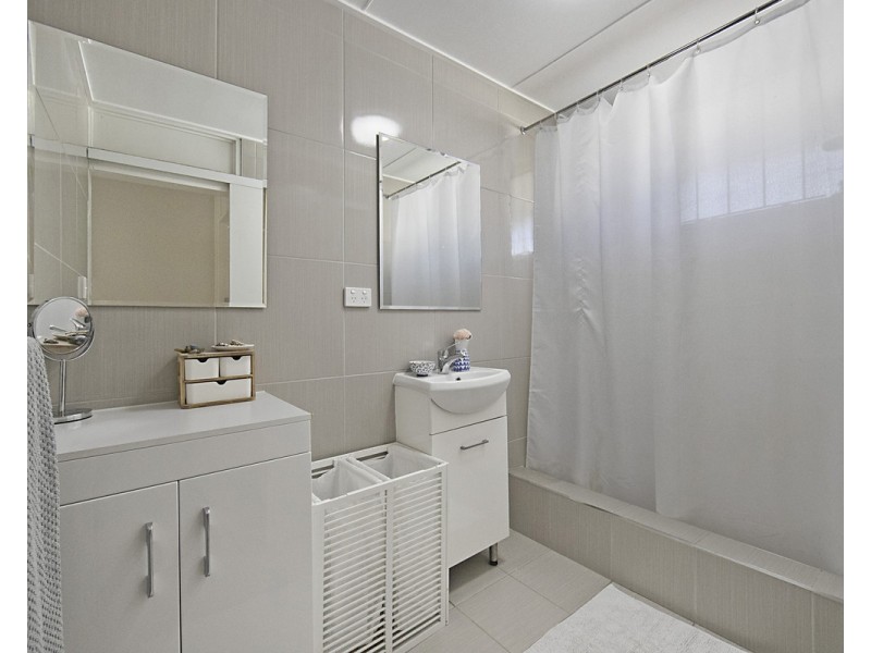 4/13 Percy Street, West End QLD 4810