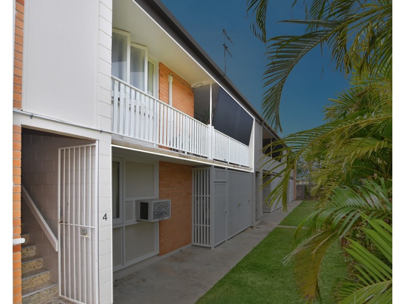 4/13 Percy Street, West End QLD 4810