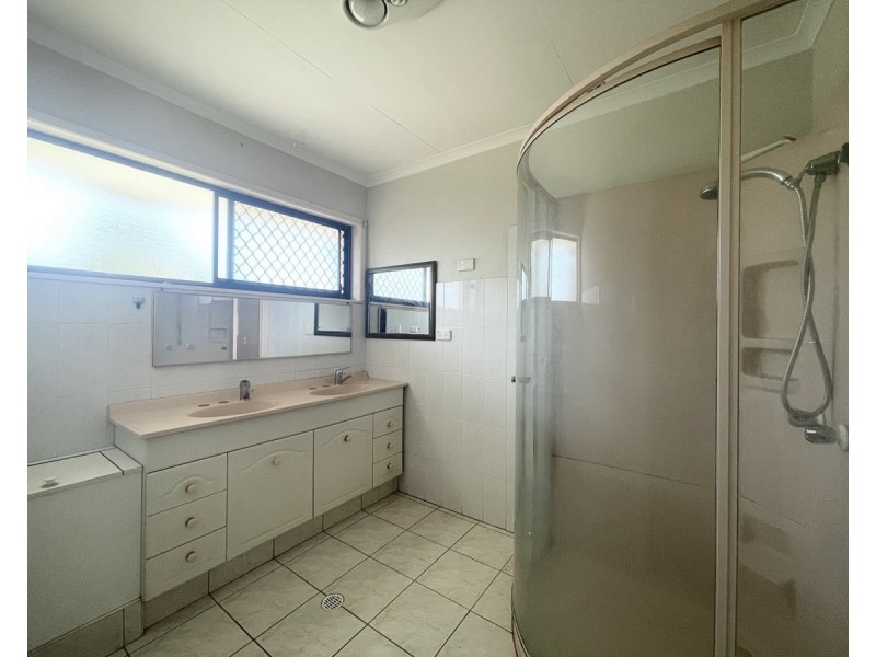 57 Winchester Street, Hamilton QLD 4007