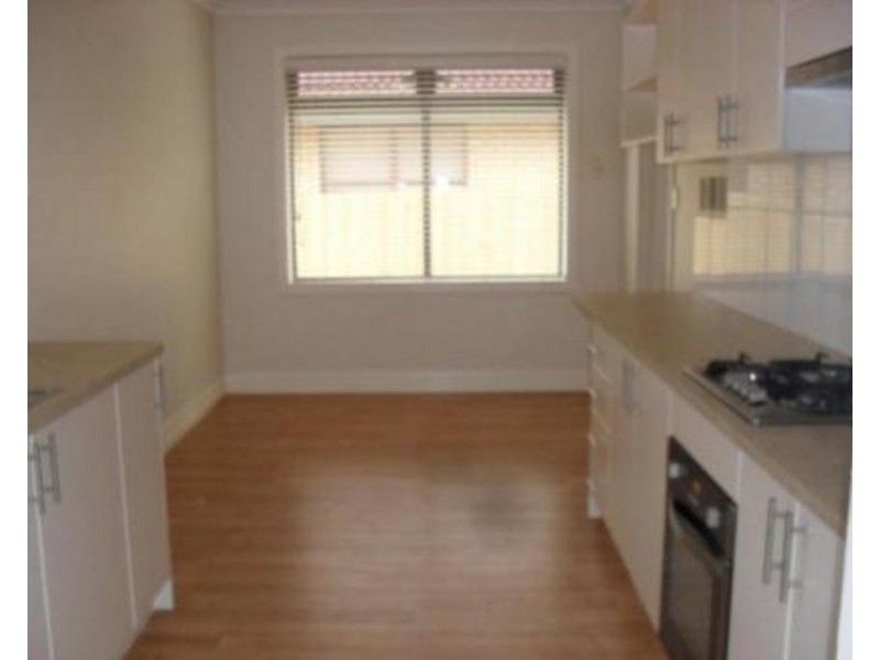 1/21 Old Geelong Road, Laverton VIC 3028