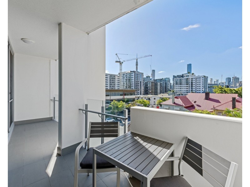 302/32 Russell Street, South Brisbane QLD 4101
