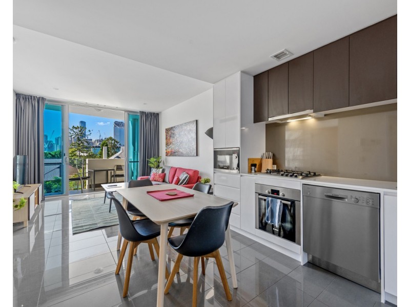 302/32 Russell Street, South Brisbane QLD 4101