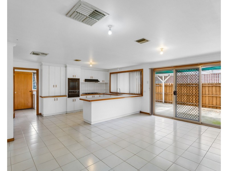 148 Lady Nelson Way, Taylors Lakes VIC 3038