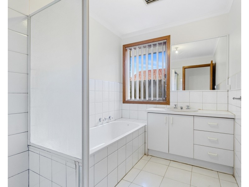 148 Lady Nelson Way, Taylors Lakes VIC 3038