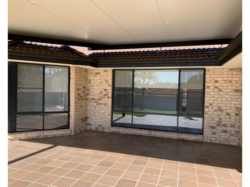 4 Zeller Crescent, Arundel QLD 4214