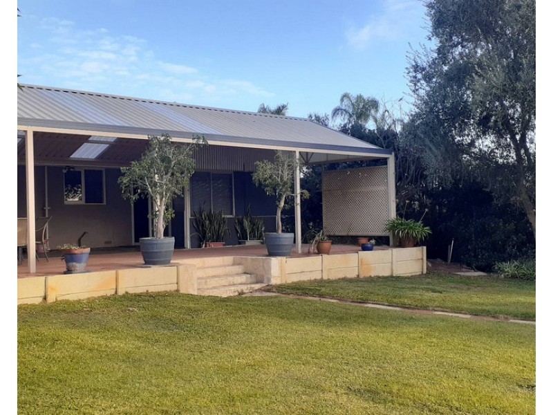 156 Pinjar Road, Wanneroo WA 6065