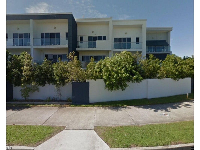 4/1 Mervyn Thomas Drive, Hope Island QLD 4212