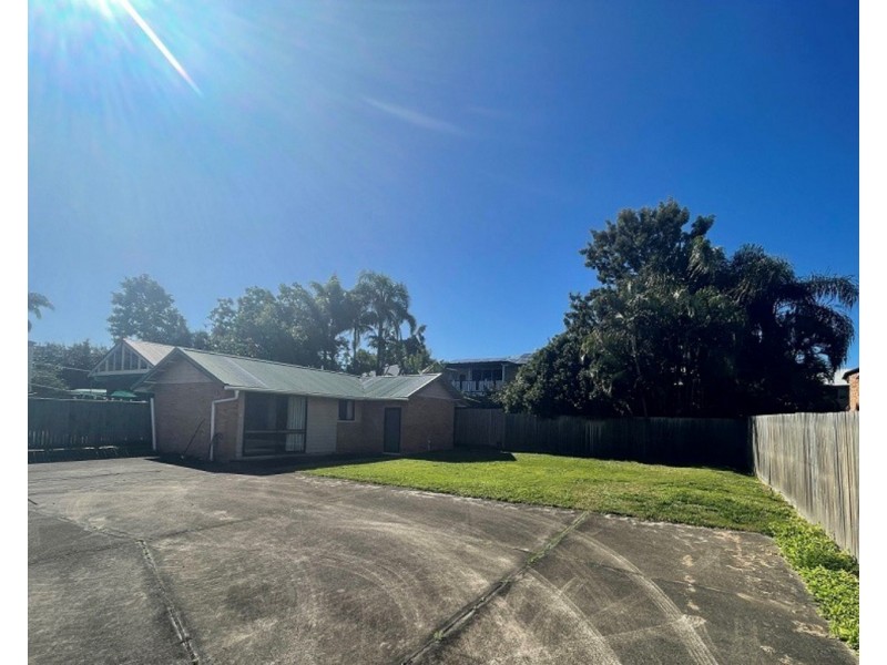 57A Winchester Street, Hamilton QLD 4007