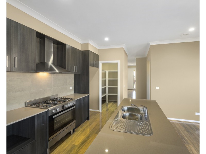 12 Selwood Road, Mickleham VIC 3064