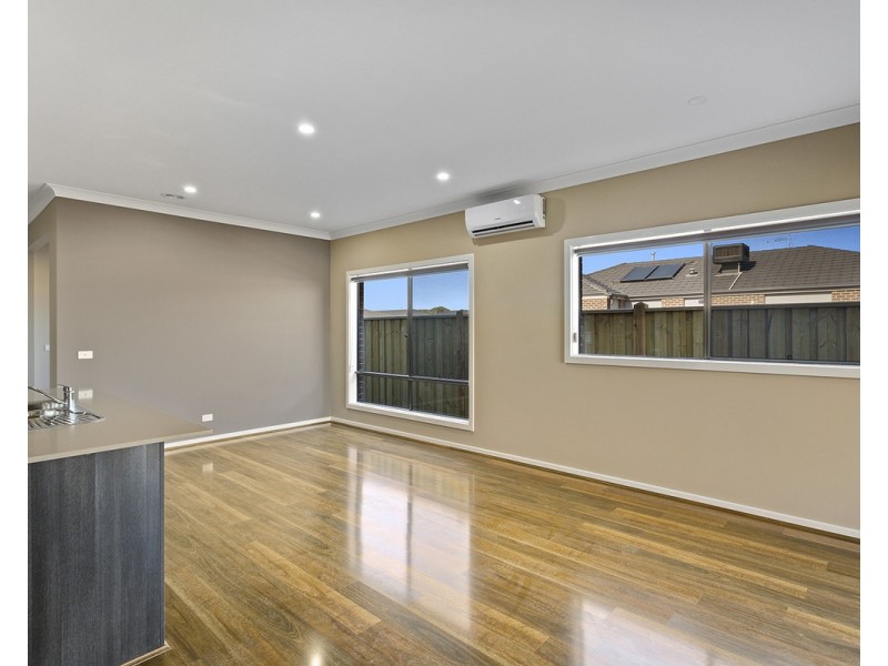 12 Selwood Road, Mickleham VIC 3064