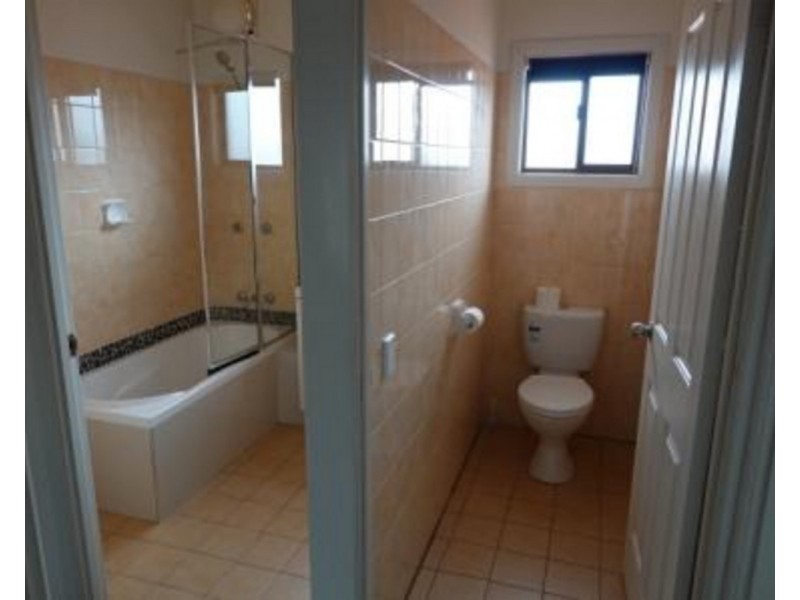 4/44 Rickertt Road, Wakerley QLD 4154