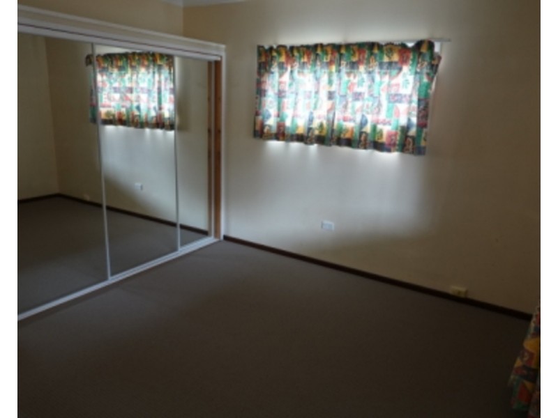 4/44 Rickertt Road, Wakerley QLD 4154