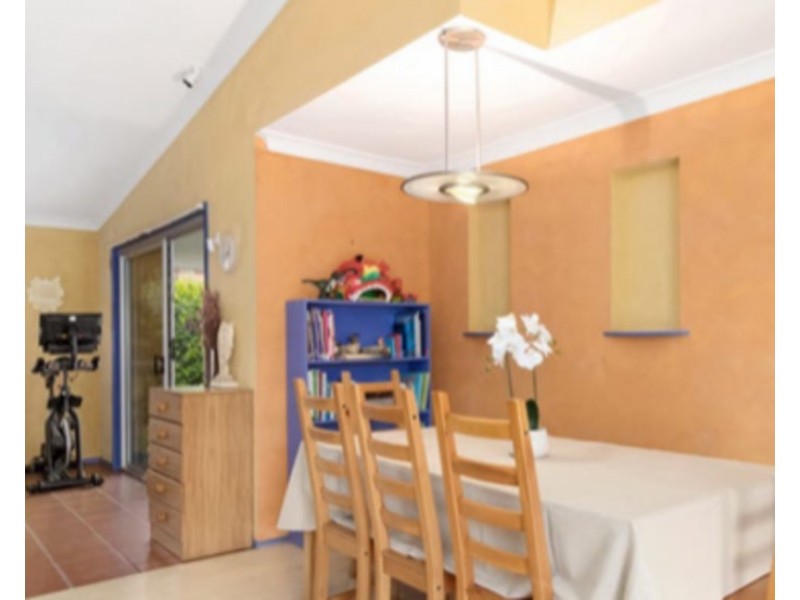 22 Frankston Court, Robina QLD 4226