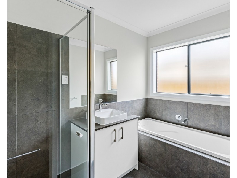 3 Crowea Place, Lara VIC 3212