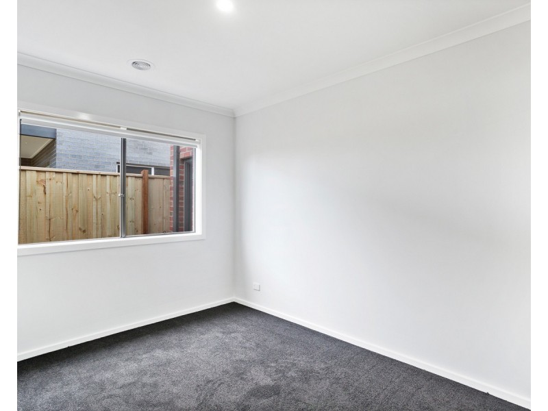 11 Lilium Street, Diggers Rest VIC 3427