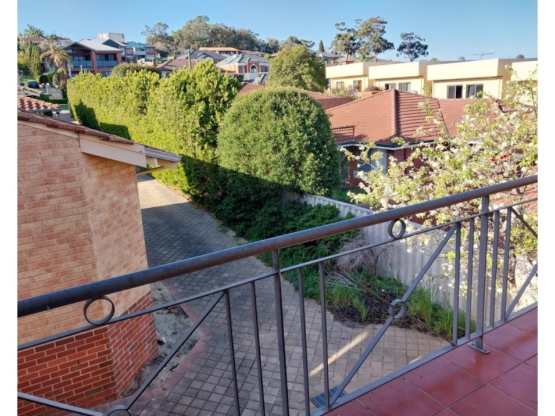 4/58 Kinsella Street, Joondanna WA 6060