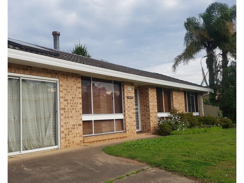 97 Atchison Road, Macquarie Fields NSW 2564