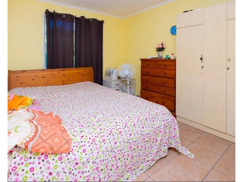 32 Strathallen Drive, Boronia Heights QLD 4124