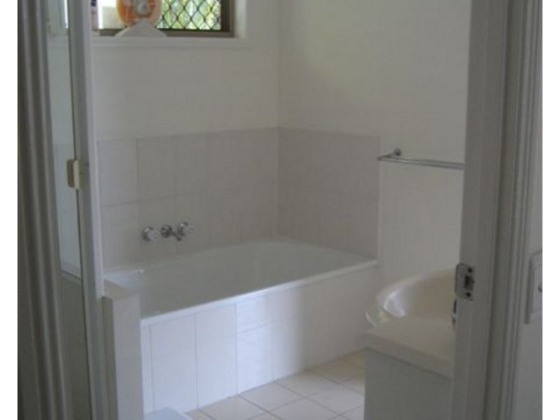 6 Pascali Court, Varsity Lakes QLD 4227