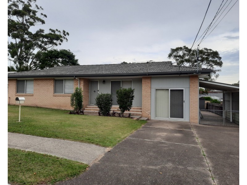 9 Clarinda Avenue, Springwood QLD 4127