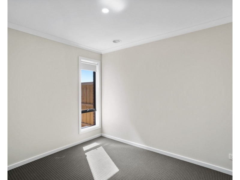 7 Pampas Way, Rockbank VIC 3335