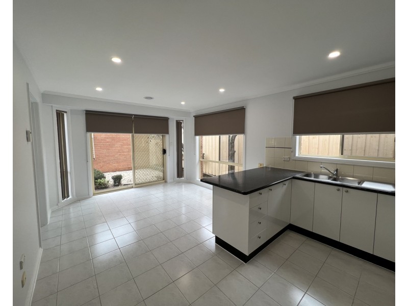 1/180 Merton Street, Altona Meadows VIC 3028