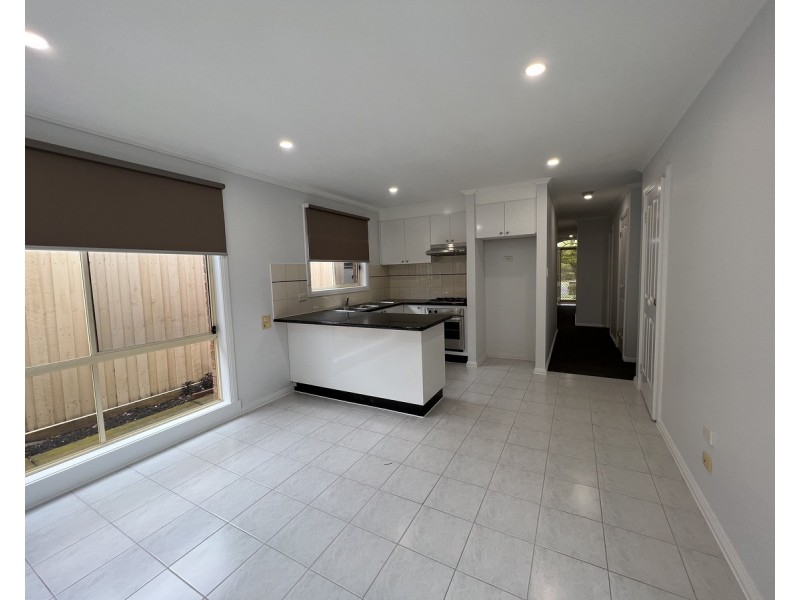 1/180 Merton Street, Altona Meadows VIC 3028