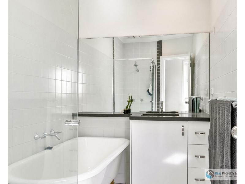 25 Myrtle Street, Leichhardt NSW 2040