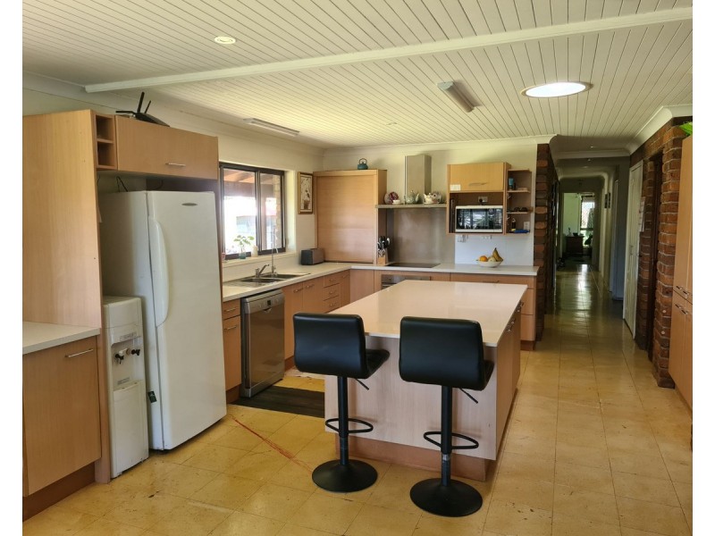 142 Rosemount Drive, Willow Vale QLD 4209