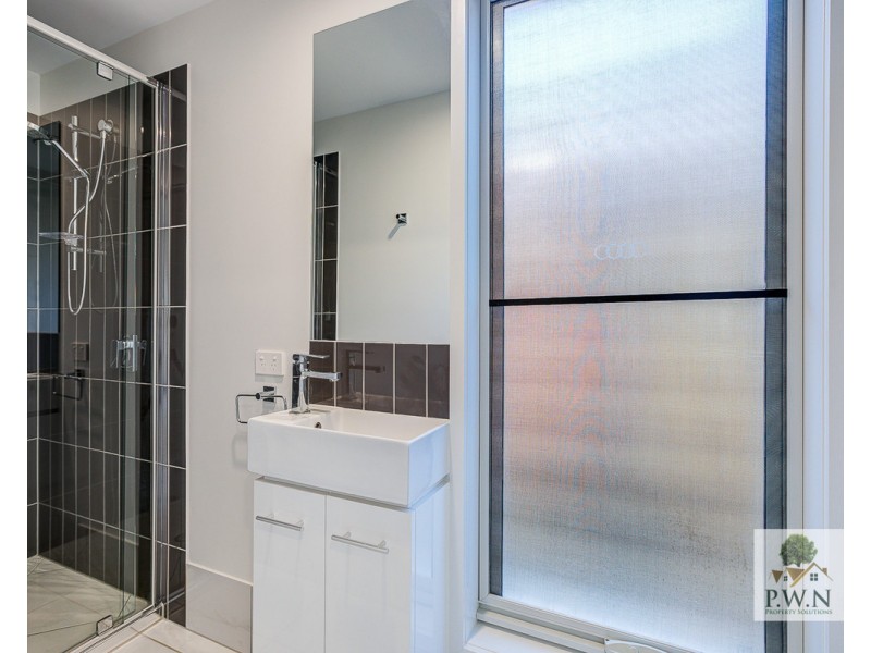 3 Elegans Street, Pallara QLD 4110