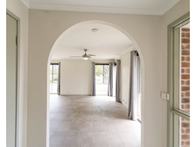 1 Northbrook Street, Sinnamon Park QLD 4073