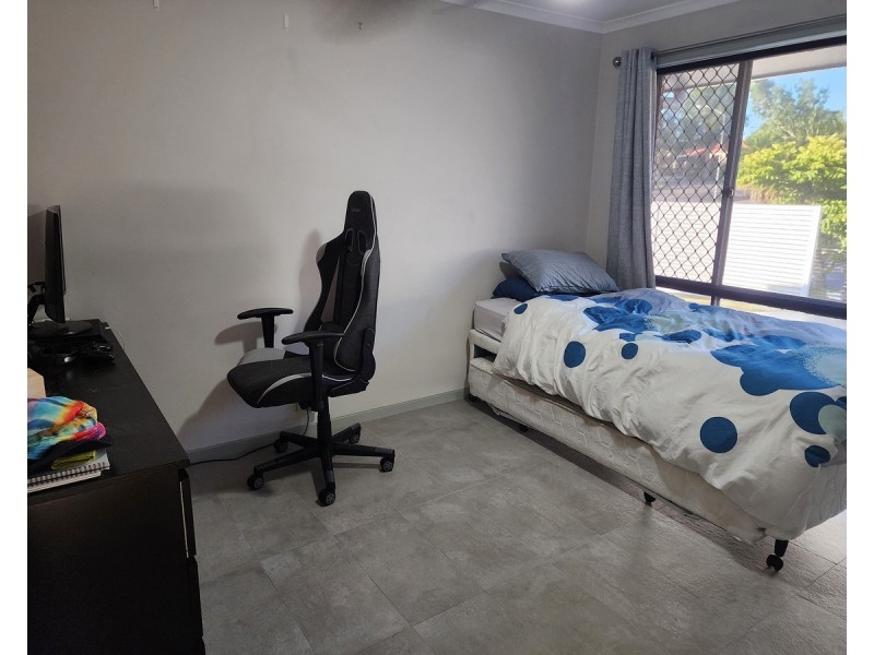 1 Northbrook Street, Sinnamon Park QLD 4073