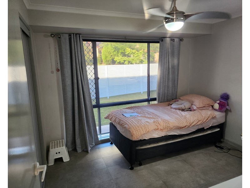 1 Northbrook Street, Sinnamon Park QLD 4073