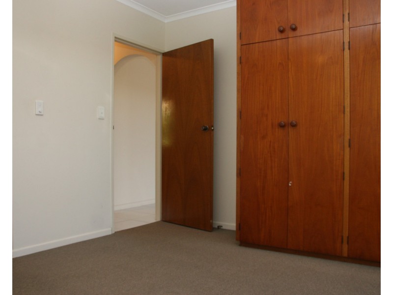 8/32 Navy Street, Holland Park West QLD 4121