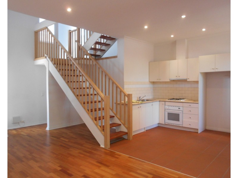 2/211 Nicholson Street, Brunswick East VIC 3057