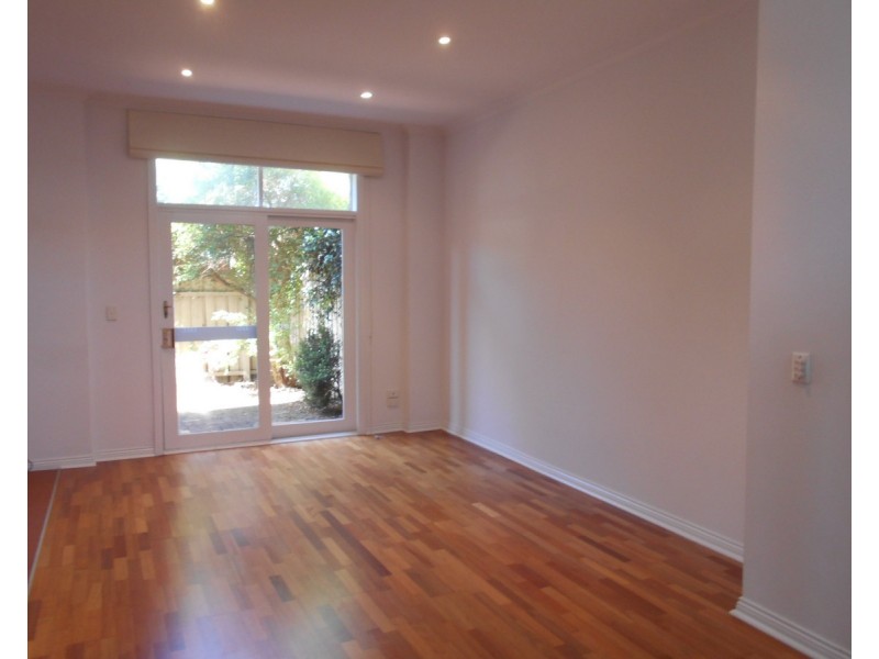 2/211 Nicholson Street, Brunswick East VIC 3057