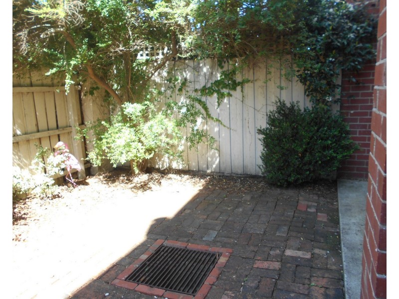 2/211 Nicholson Street, Brunswick East VIC 3057